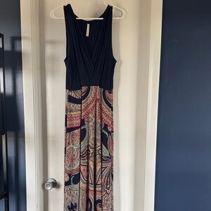 Gilli Paisley Maxi Dress size Large